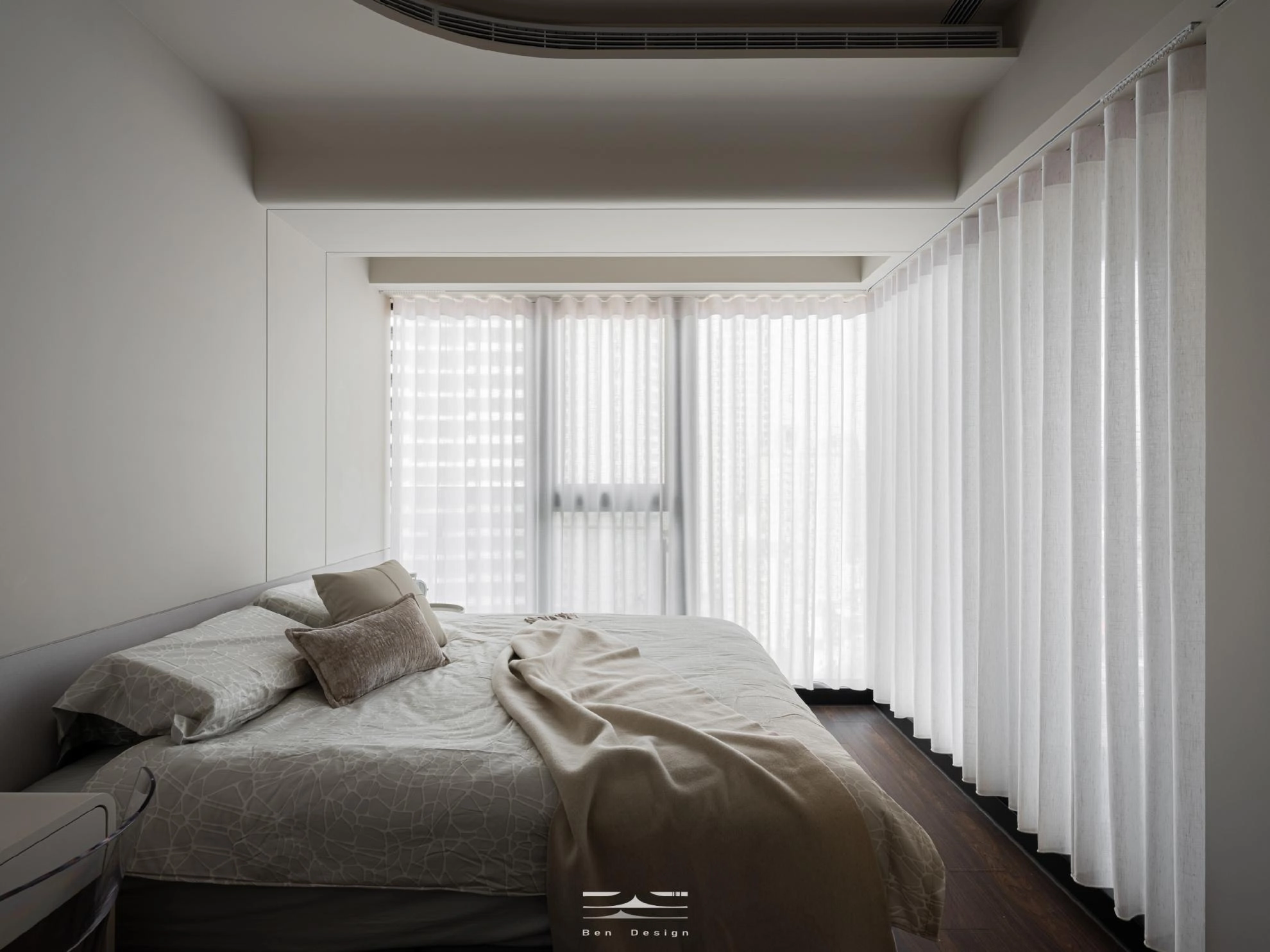 現代簡約|緋光 Crimson Glow 現代簡約|緋光 Crimson Glow